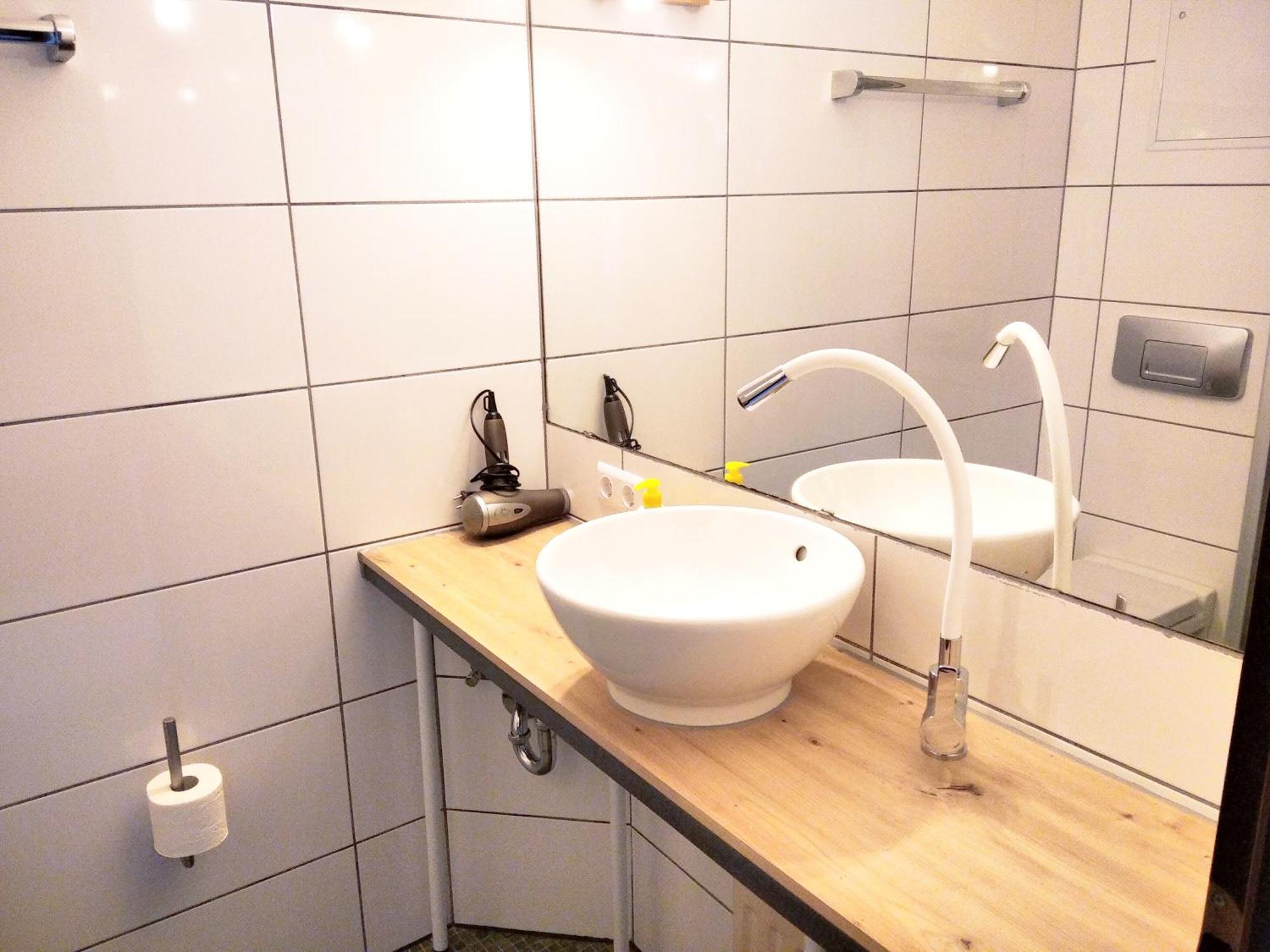 Sroom 118 And 119 In Center Reutlingen Bagian luar foto