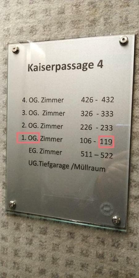 Sroom 118 And 119 In Center Reutlingen Bagian luar foto
