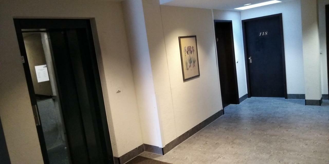 Sroom 118 And 119 In Center Reutlingen Bagian luar foto